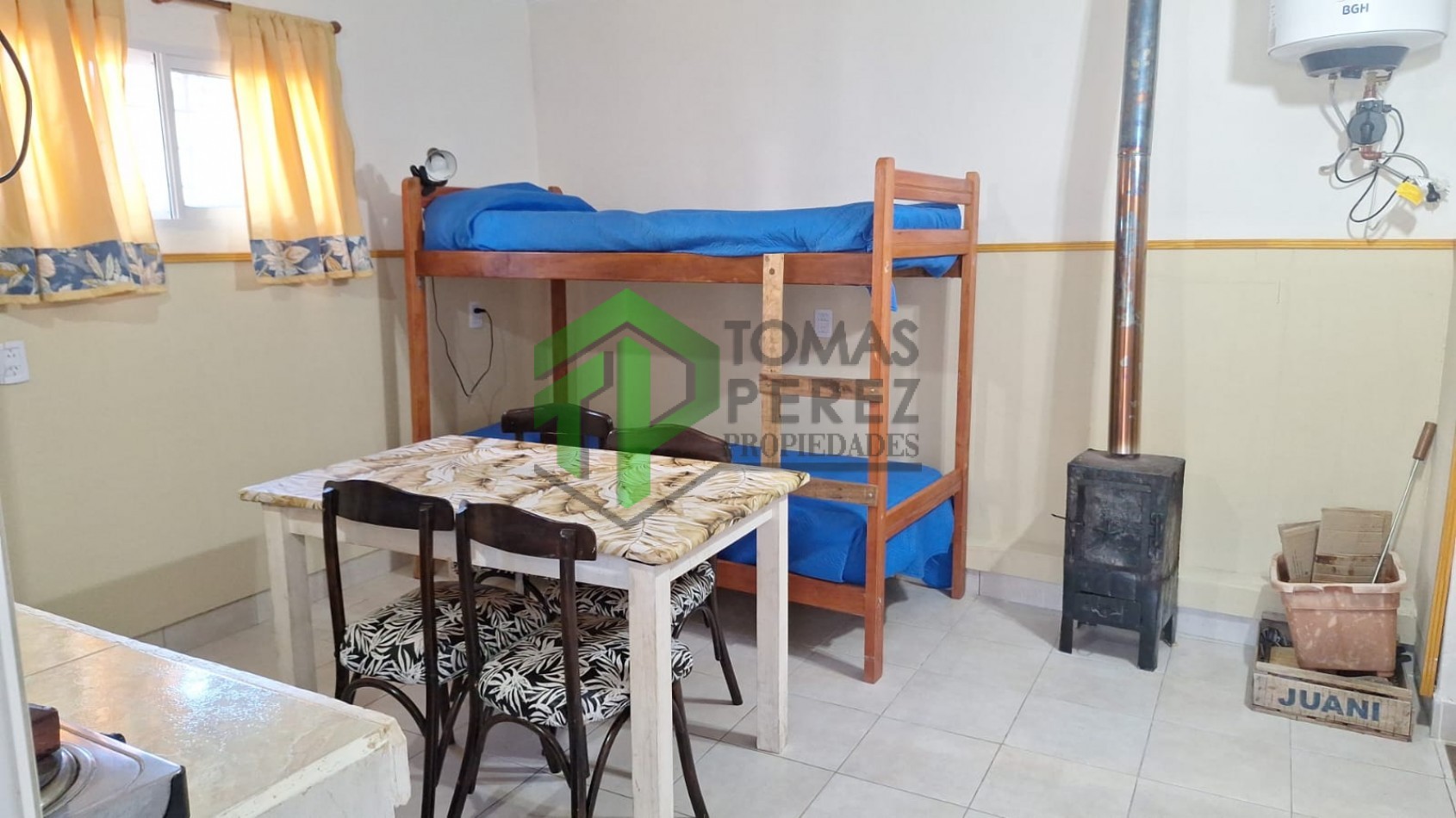 VENTA CASA MAS DOS DEPARTAMENTOS, SANTA ROSA DE CALAMUCHITA, CORDOBA  