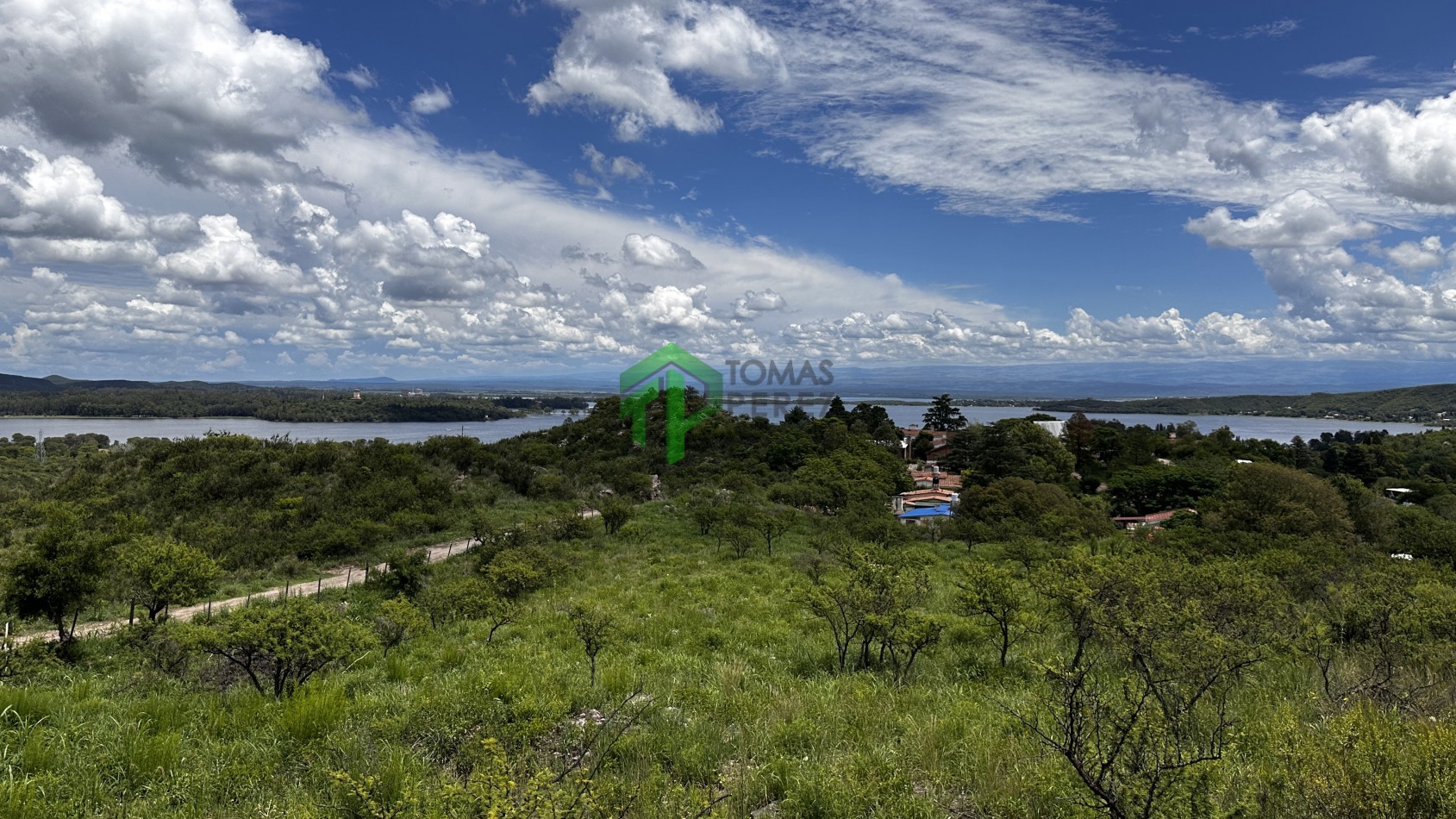 se venden espectaculares lotes con vista y escritura en Embalse Calamuchita cordoba 