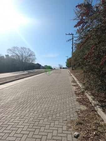 VENDO LOTE SOBRE LA RUTA EN V. CIUDAD PARQUE