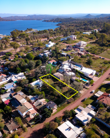 Lote en Embalse de Calamuchita, provincia de Cordoba.