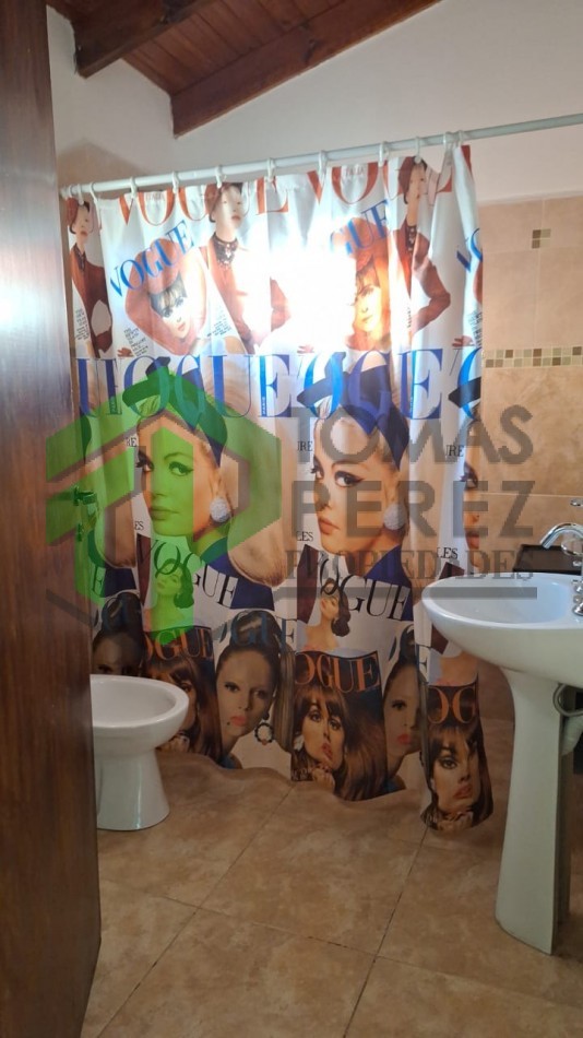 VENTA CASA MAS DOS DEPARTAMENTOS, SANTA ROSA DE CALAMUCHITA, CORDOBA  