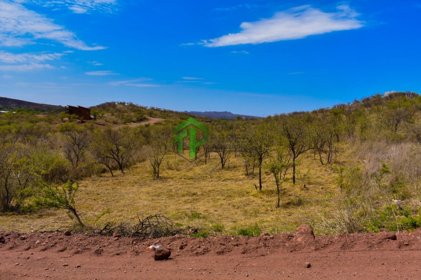 EXCELENTE LOTE UBICADO EN LOTEO LAGOS DE CALAMUCHITA, VILLA RUMIPAL CORDOBA 