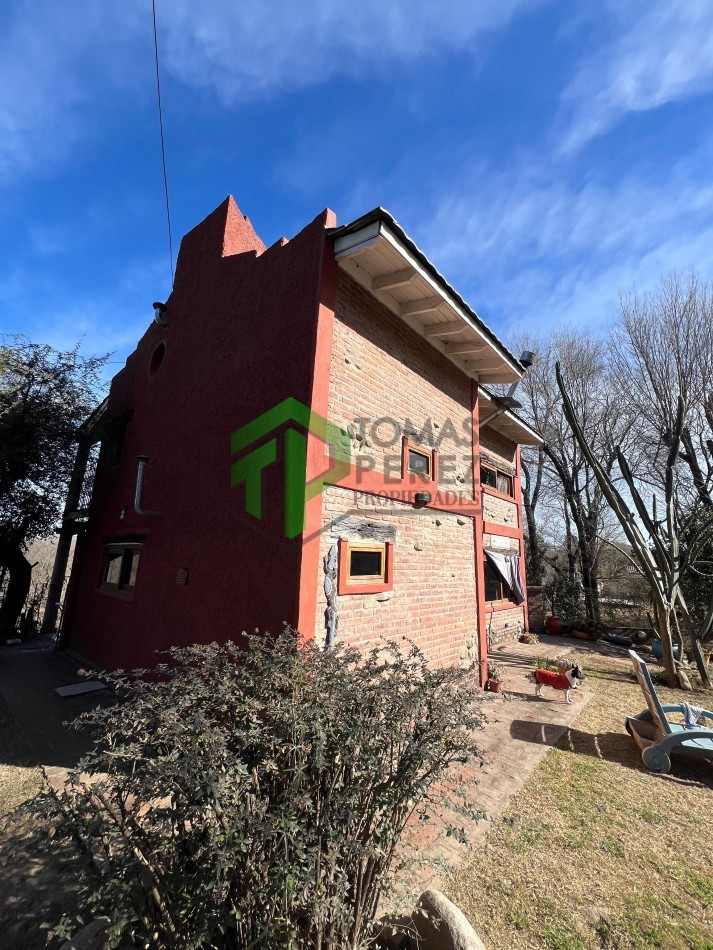 VENTA DE DOS PROPIEDADES EN SANTA ROSA DE CALAMUCHITA 