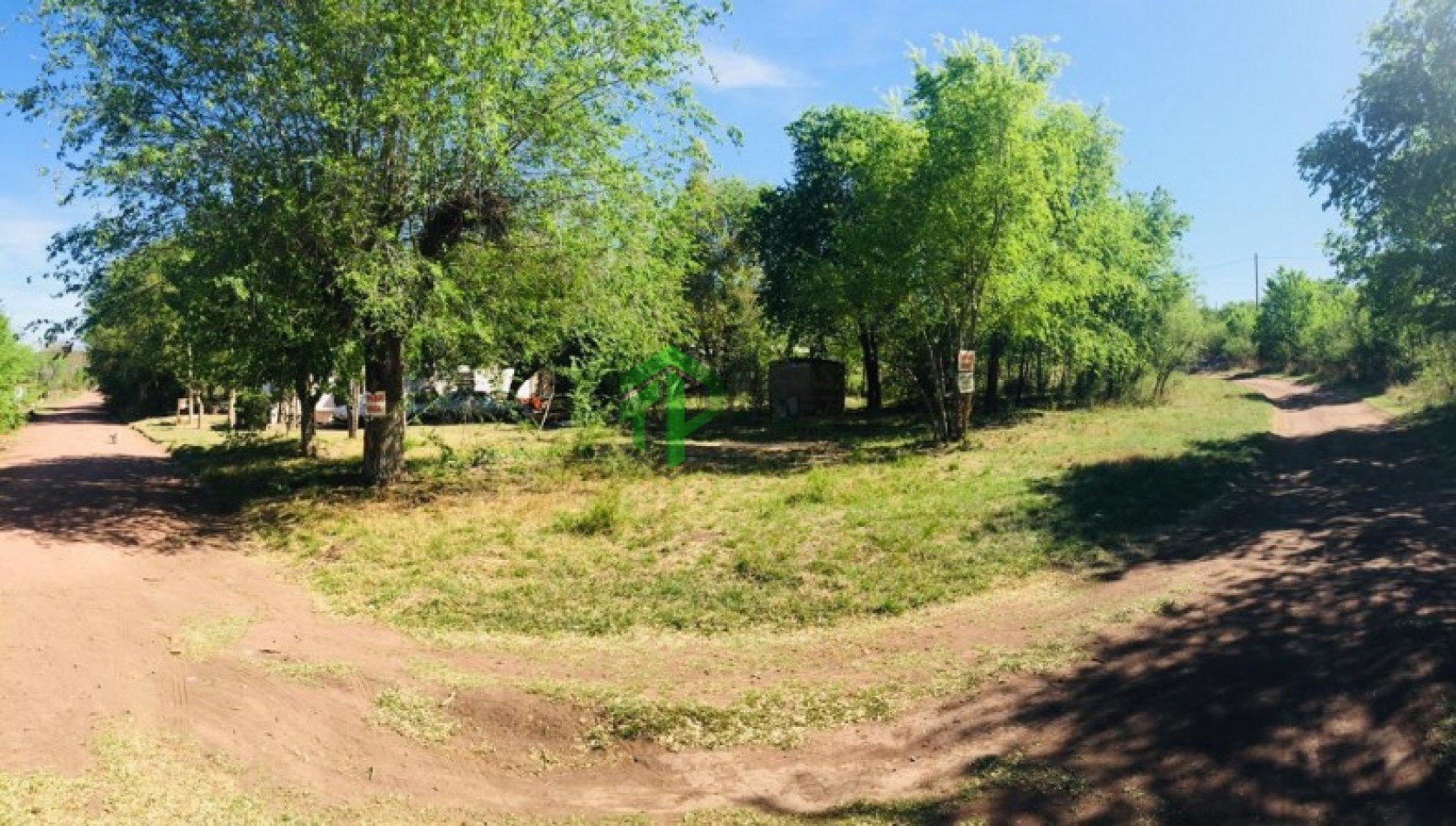 VENDO LOTE DE ESQUINA EN VILLA RUMIPAL