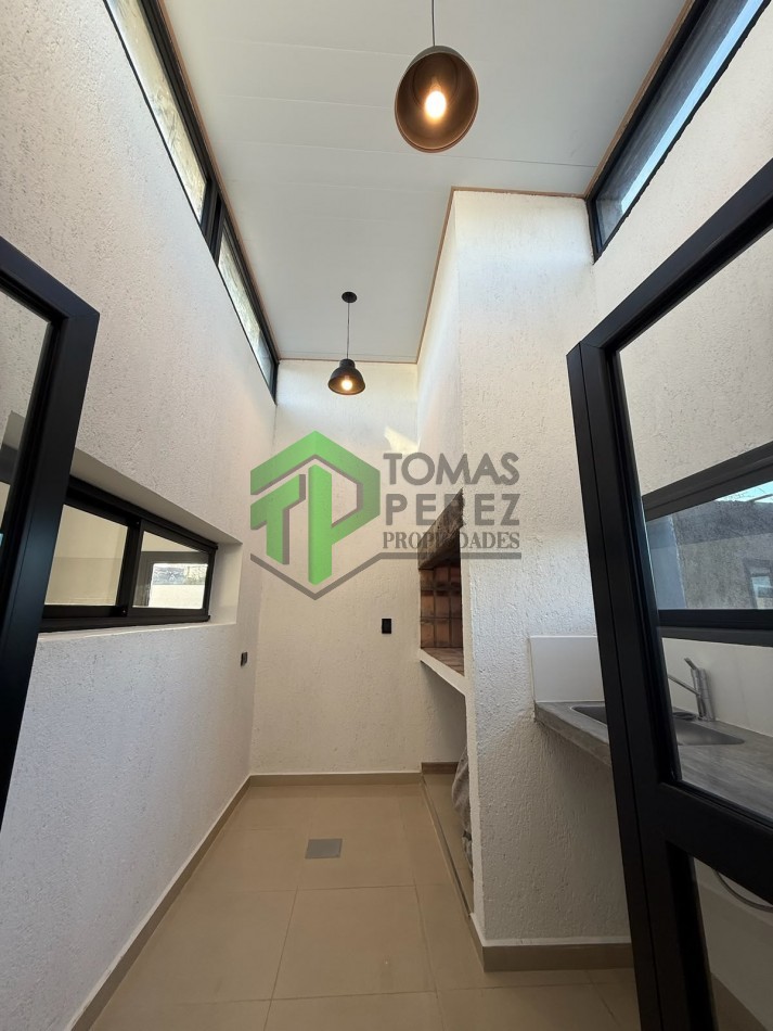 CASA A ESTRENAR EN VENTA