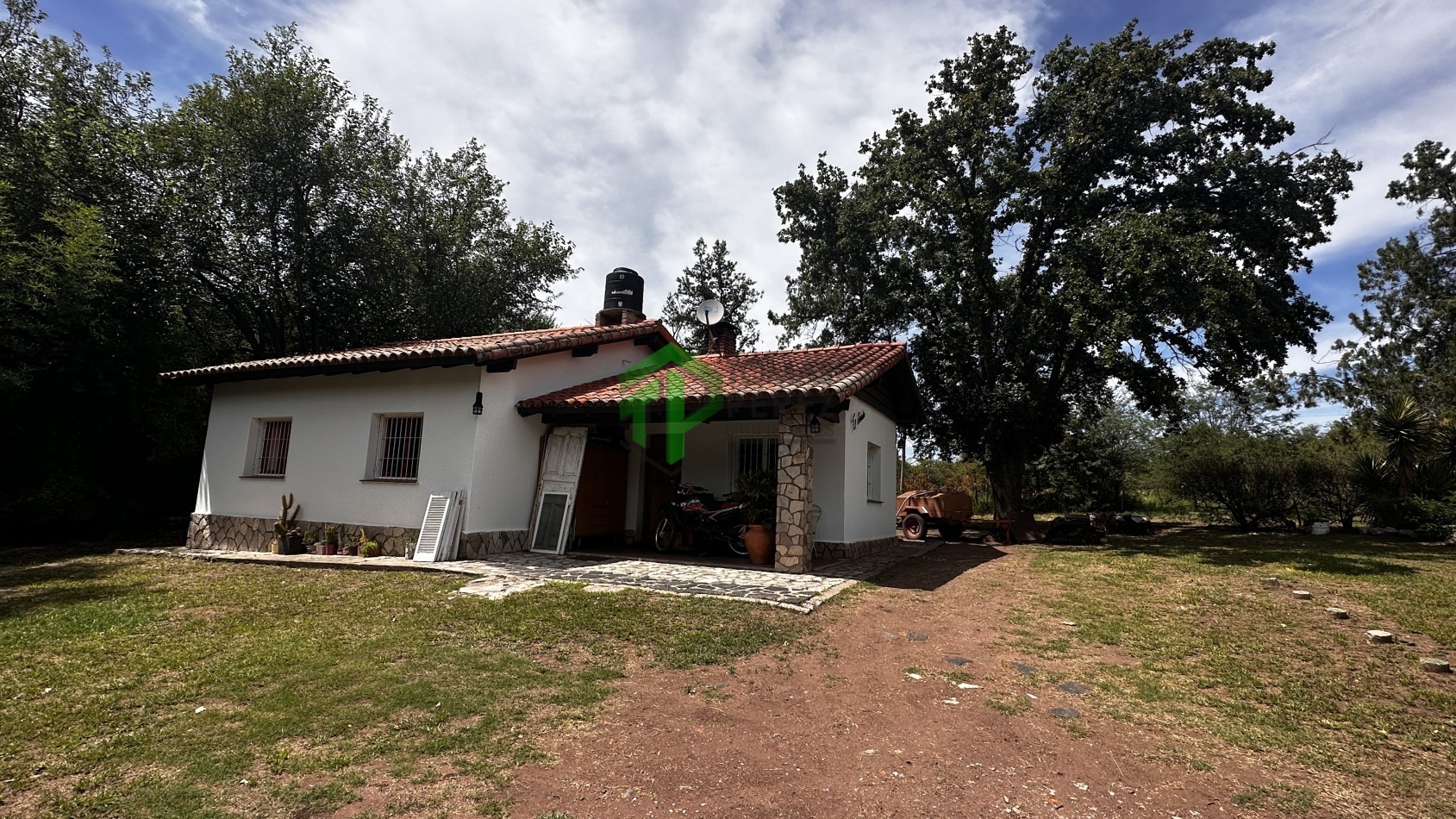 GRAN OPORTUNIDAD CASA EN EMBALSE DE CALAMUCHITA A METROS DEL LAGO 